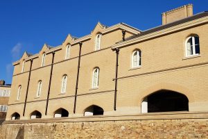 Structural brick window arches, created by Apex BrickCutters, at Peterhouse College.