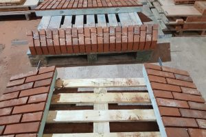 Structural Arches offer fast installation and easier handling due to their lightweight design. They replicate the look of traditional brick arches while using brick slips, reducing the load on the structure.